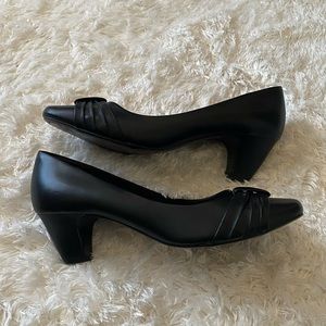 Comfort plus heels size 8.5